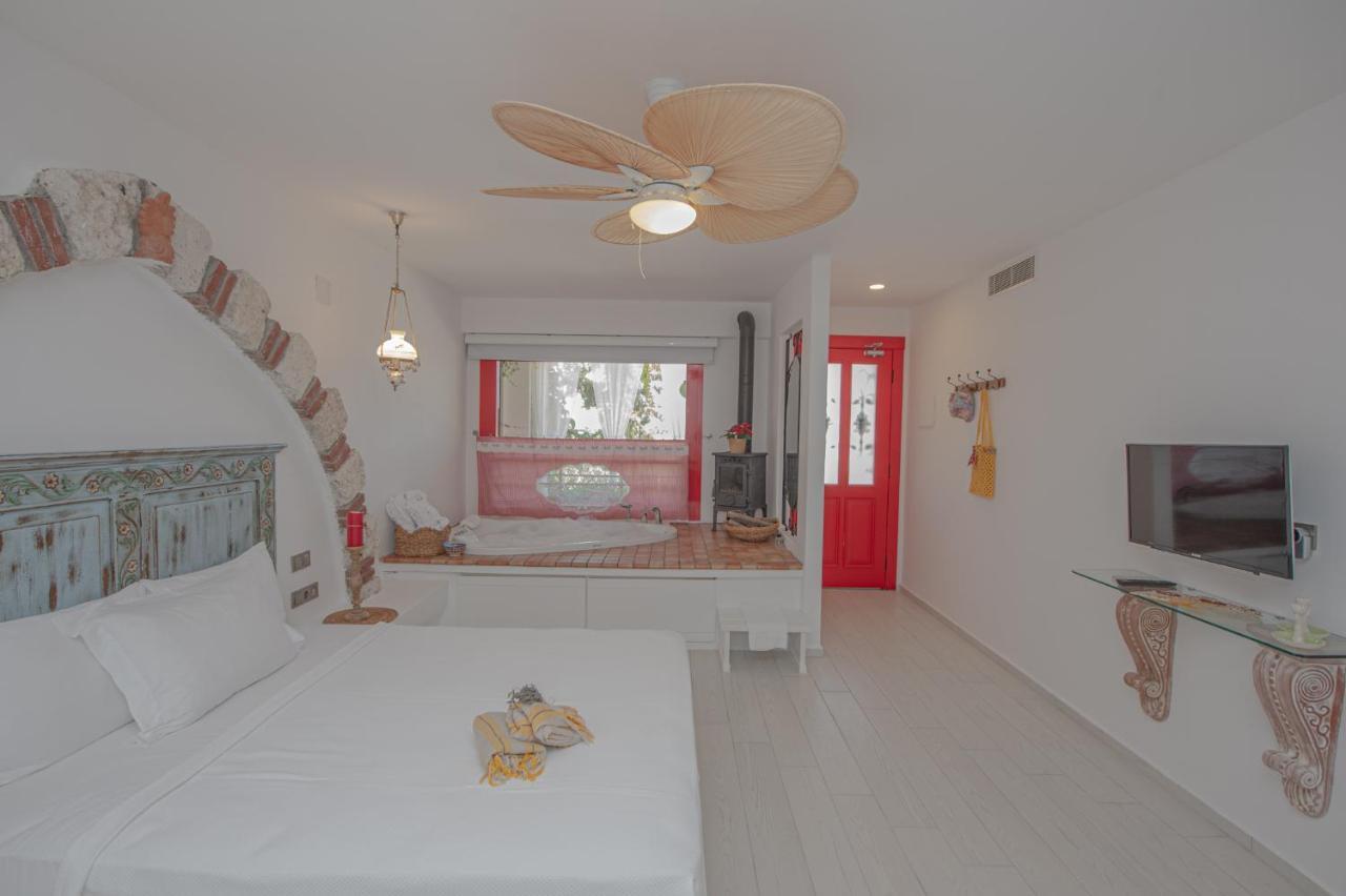 Villa Taraca Alacati Romantik Otel (Adults Only) Exterior photo