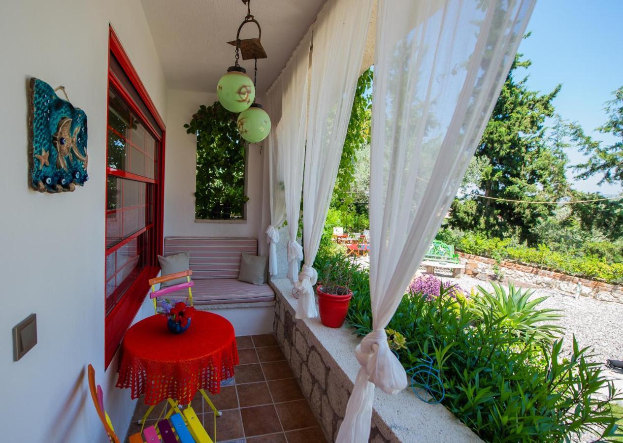 Villa Taraca Alacati Romantik Otel (Adults Only) Exterior photo