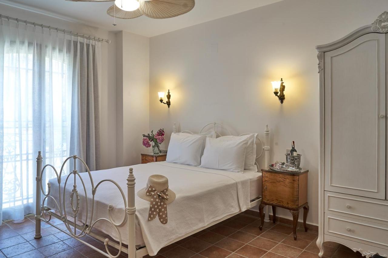 Villa Taraca Alacati Romantik Otel (Adults Only) Exterior photo