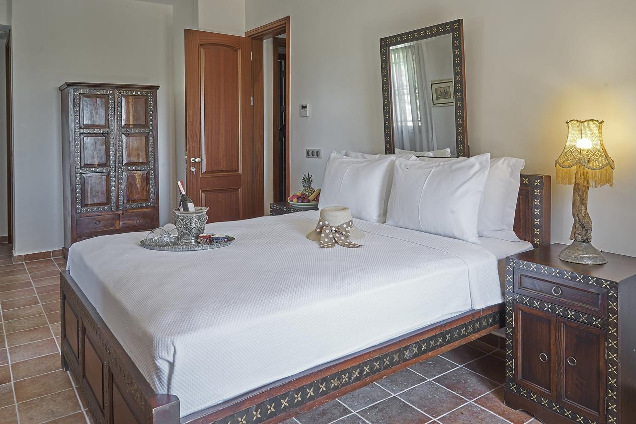 Villa Taraca Alacati Romantik Otel (Adults Only) Exterior photo