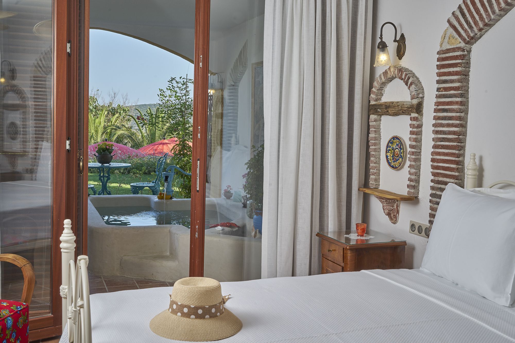 Villa Taraca Alacati Romantik Otel (Adults Only) Exterior photo