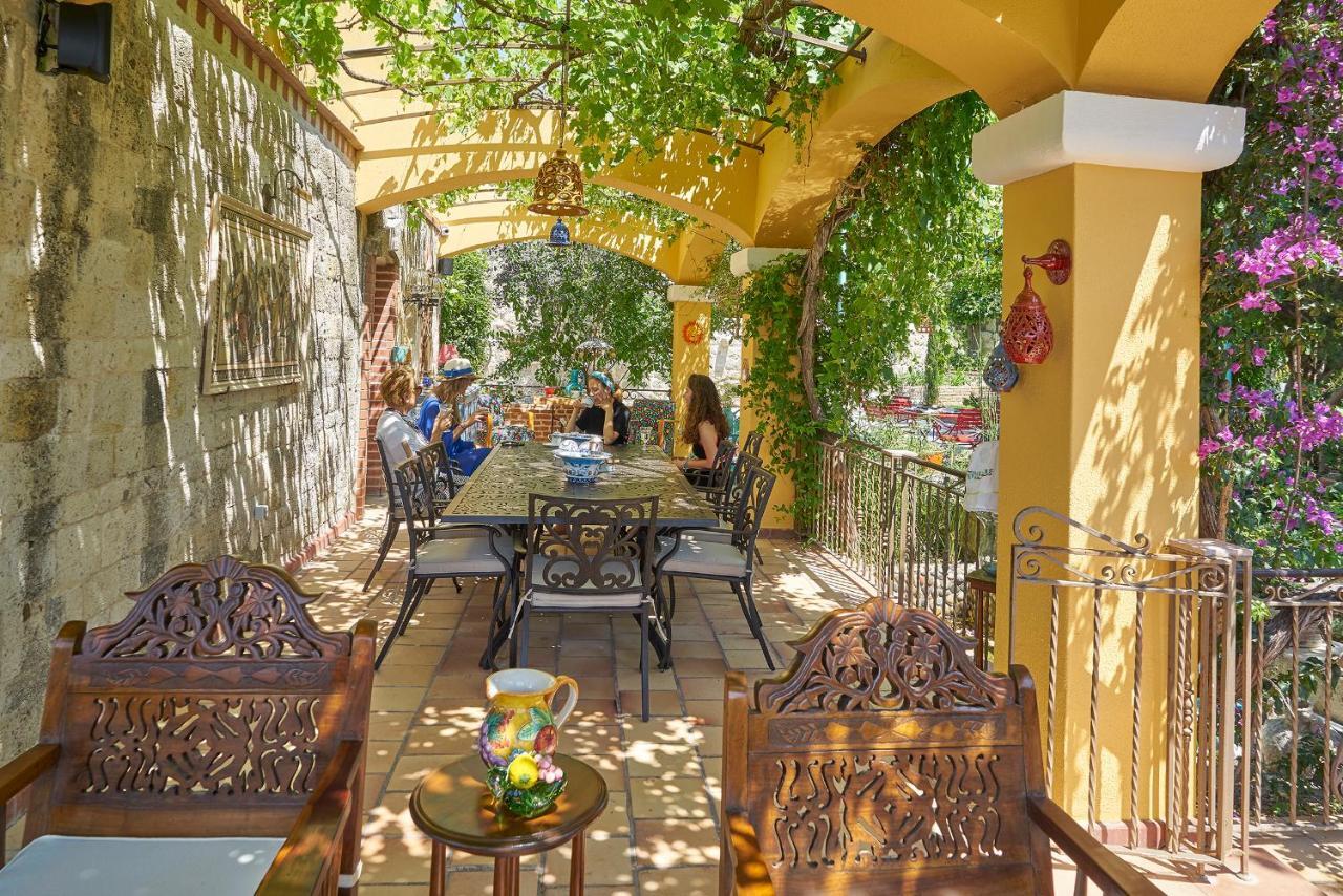 Villa Taraca Alacati Romantik Otel (Adults Only) Exterior photo
